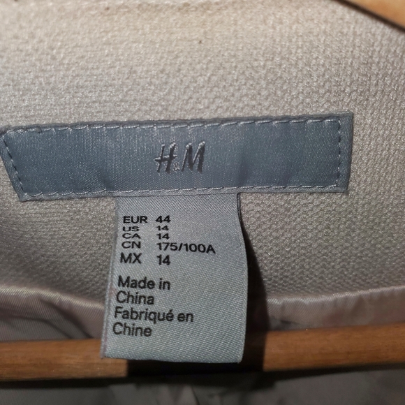 H&M Cream Blazer - Picture 9 of 9